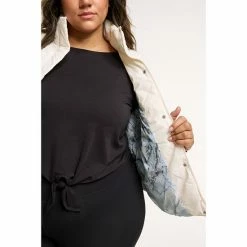 Plus Size FLX Quilted Packable Vest Grazing Lavendar -FLX stop unnamed file 1071